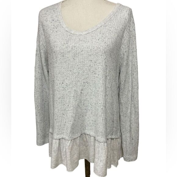 Koolaburra by UGG Women's Grey Sz Large Top Ruffled Edge Knit Sweater - Picture 1 of 5